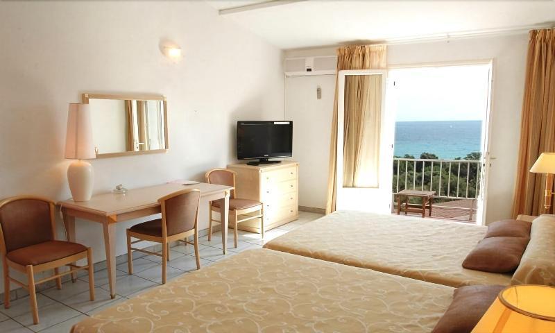 Hotel Residence San Pieru Tarcu Exteriör bild