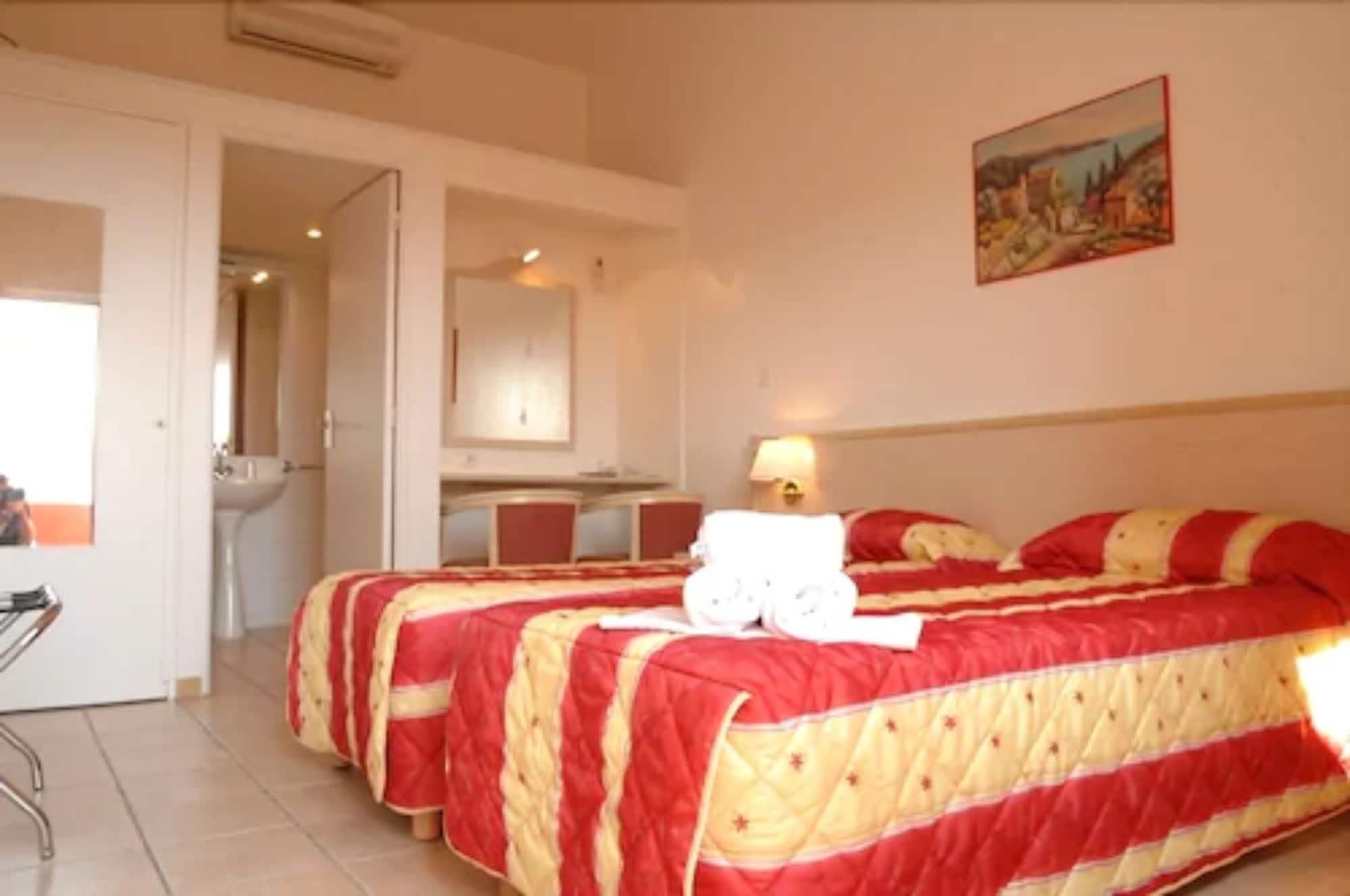 Hotel Residence San Pieru Tarcu Exteriör bild