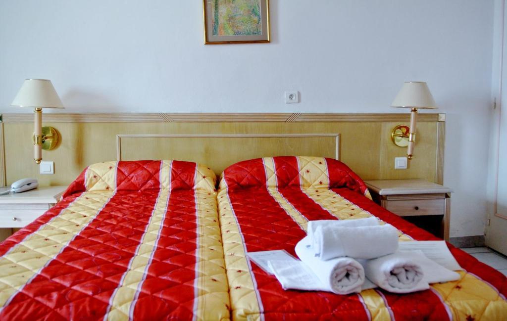 Hotel Residence San Pieru Tarcu Rum bild