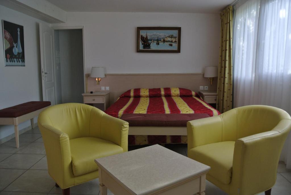 Hotel Residence San Pieru Tarcu Rum bild