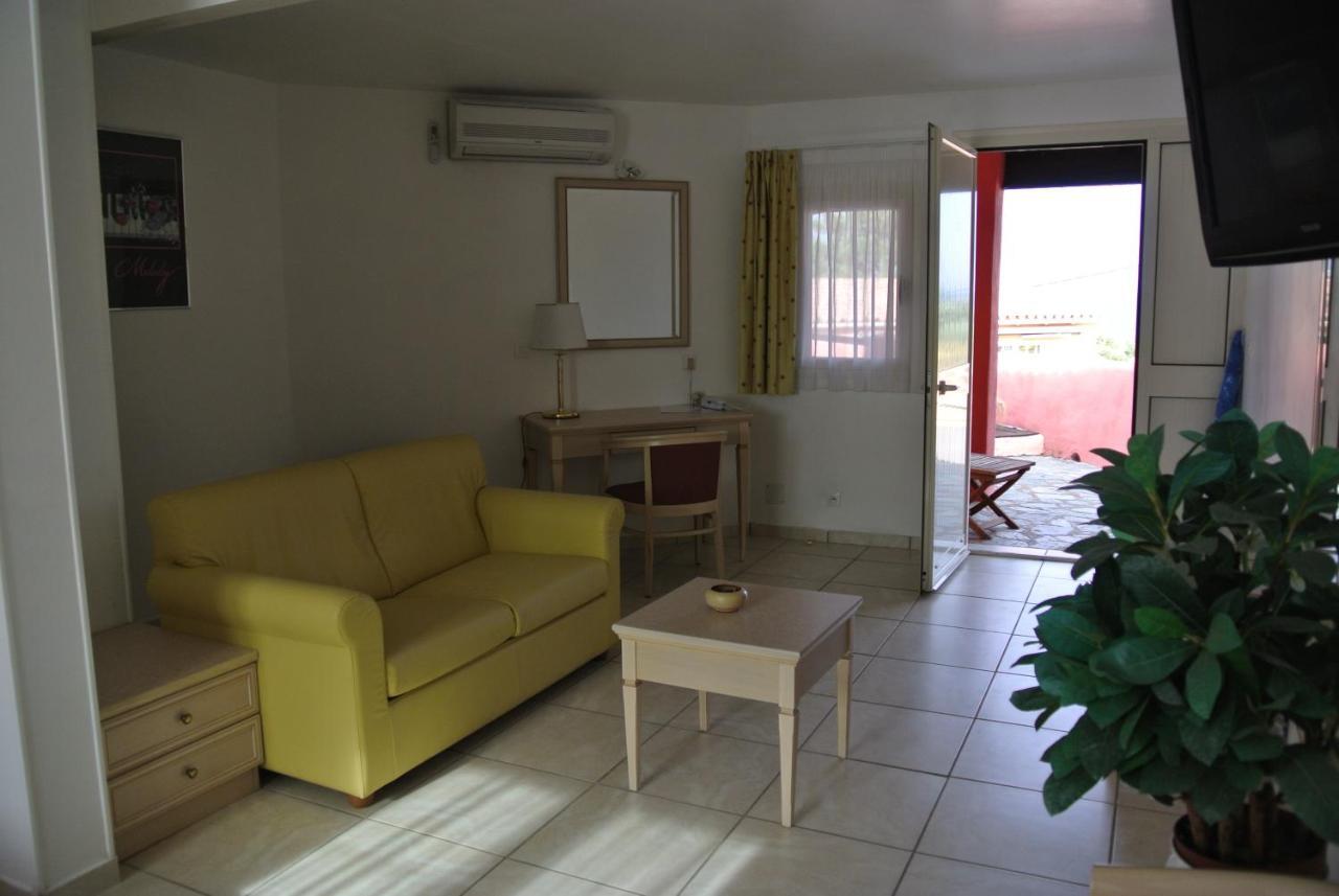 Hotel Residence San Pieru Tarcu Exteriör bild